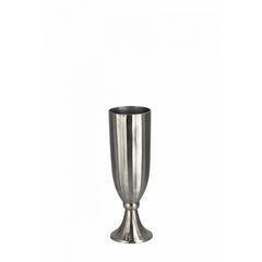 Vaso a forma di calice in metallo