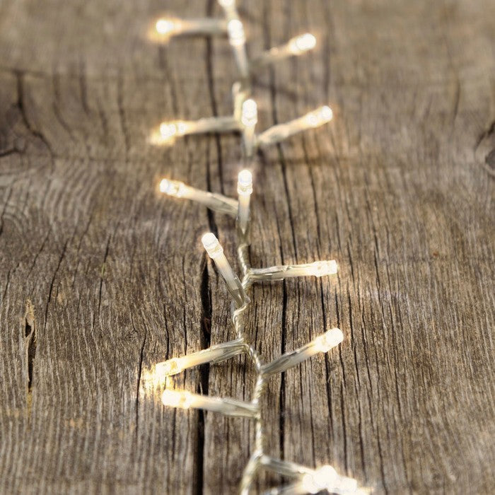 Catena lineare a nastro con 720 luci a LED per decorazione natalizia filo bianco