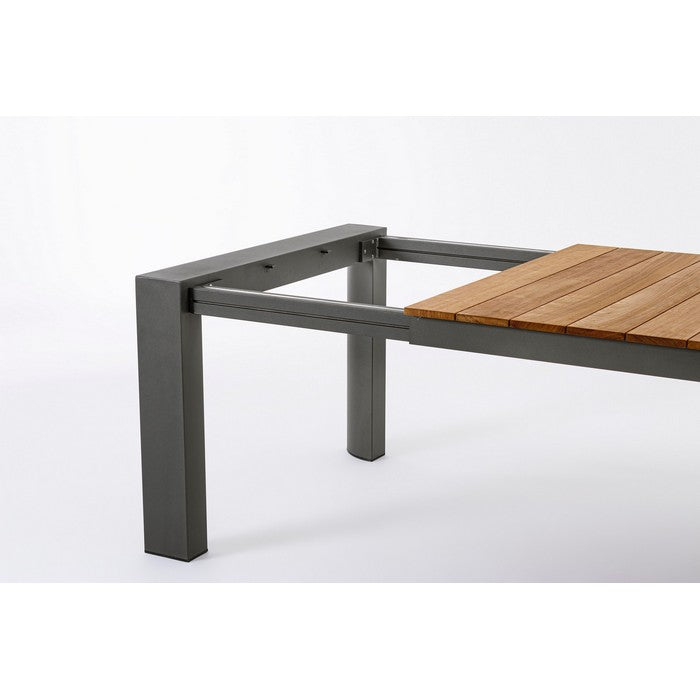 Tavolo allungabile in alluminio con piano in teak - Cameron