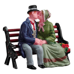 Scena con bacio per villaggio natalizio - The Kiss