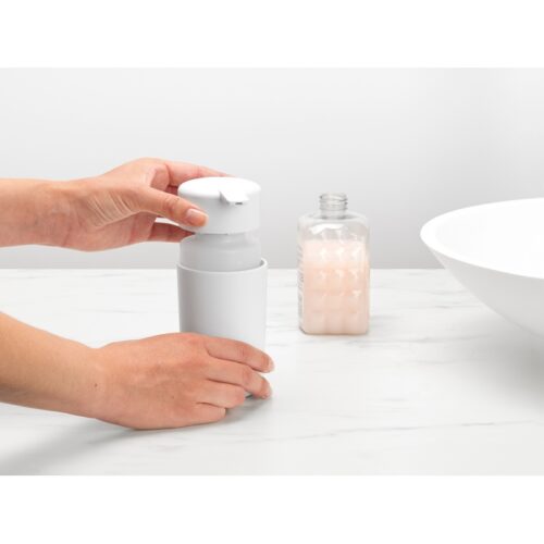 Dosatore sapone antigoccia - Scopri il dosatore sapone ReNew Brabantia, un elegante accessorio per il bagno adatto a tutti c