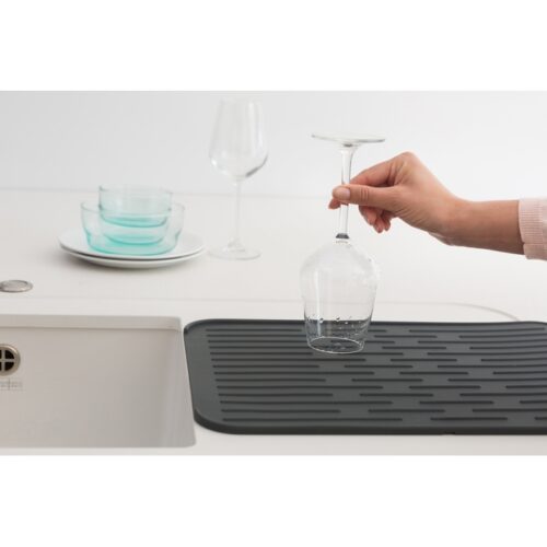 Tappettino scolapiatti in silicone - Serve maggior spazio per asciugare i piatti? Sarà sufficiente stendere questo tappetino