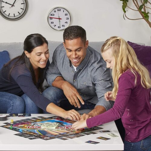 Monopoly Speed - Il gioco da tavolo Monopoly Speed può essere giocato in meno di 10 minuti! Tutti tirano e acquistano contem